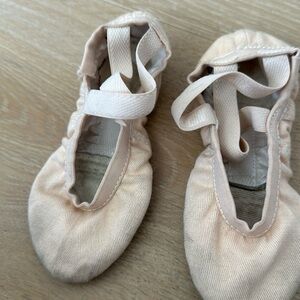 Pink ballet slippers size 29 toddler